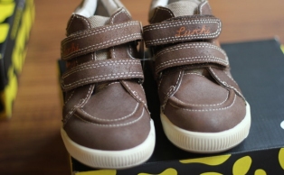 3 lỗi nên tránh khi mua giày trẻ em